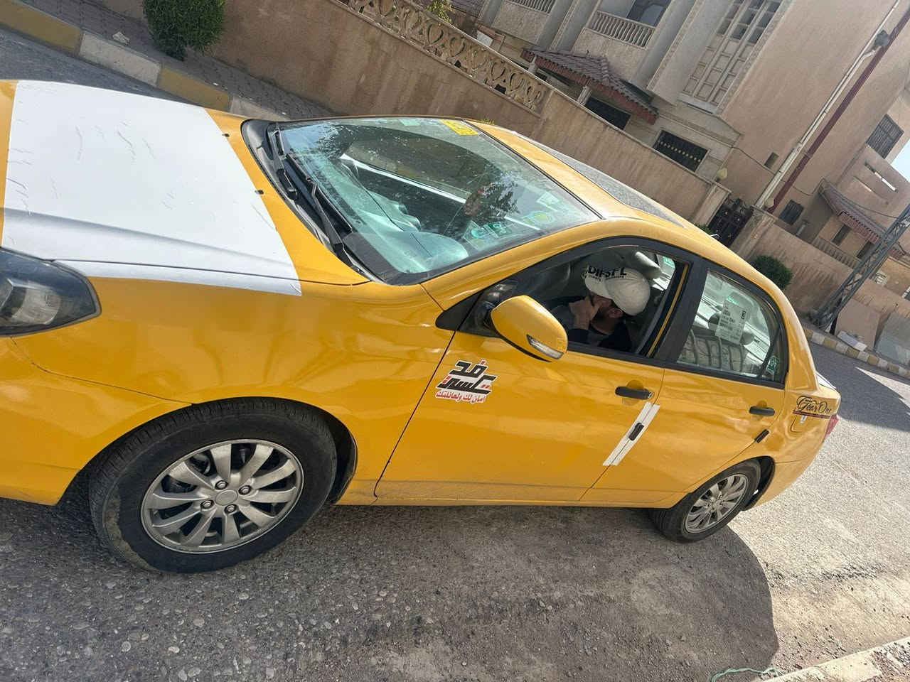 بي واي دي 2013 مواصفات فول فتحه بصمه جلد منظومه غاز تايرات جدد سياره جاهزه للشغل الضرر قطعه واحده رقم التليفون ***********
