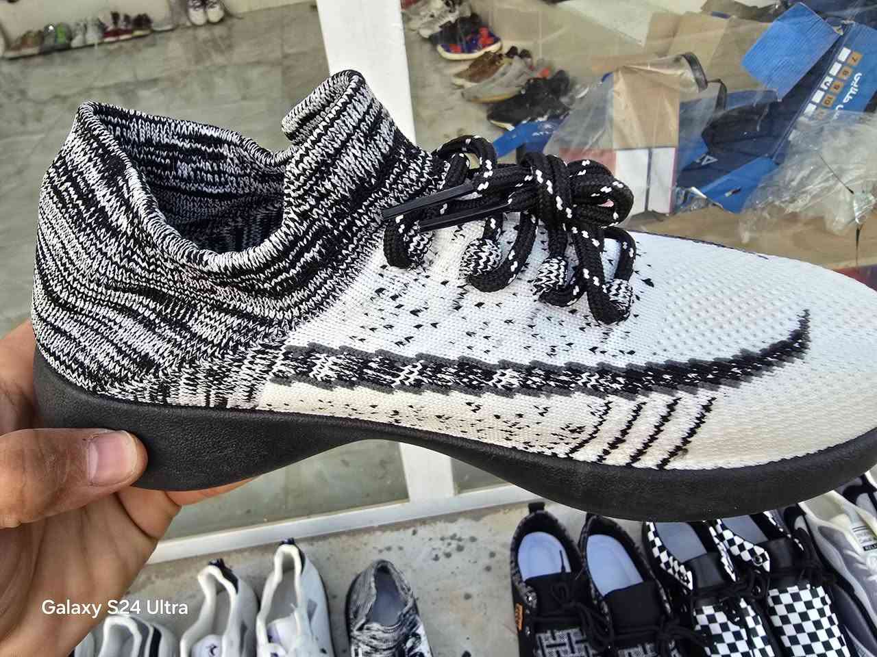 بعون الله تم فتح باله احذيه رجاليه قياس 35_43_44
الزبيديه حي الكرار مجاور مدرسه الحديديه...
اتصال ***********.***********
