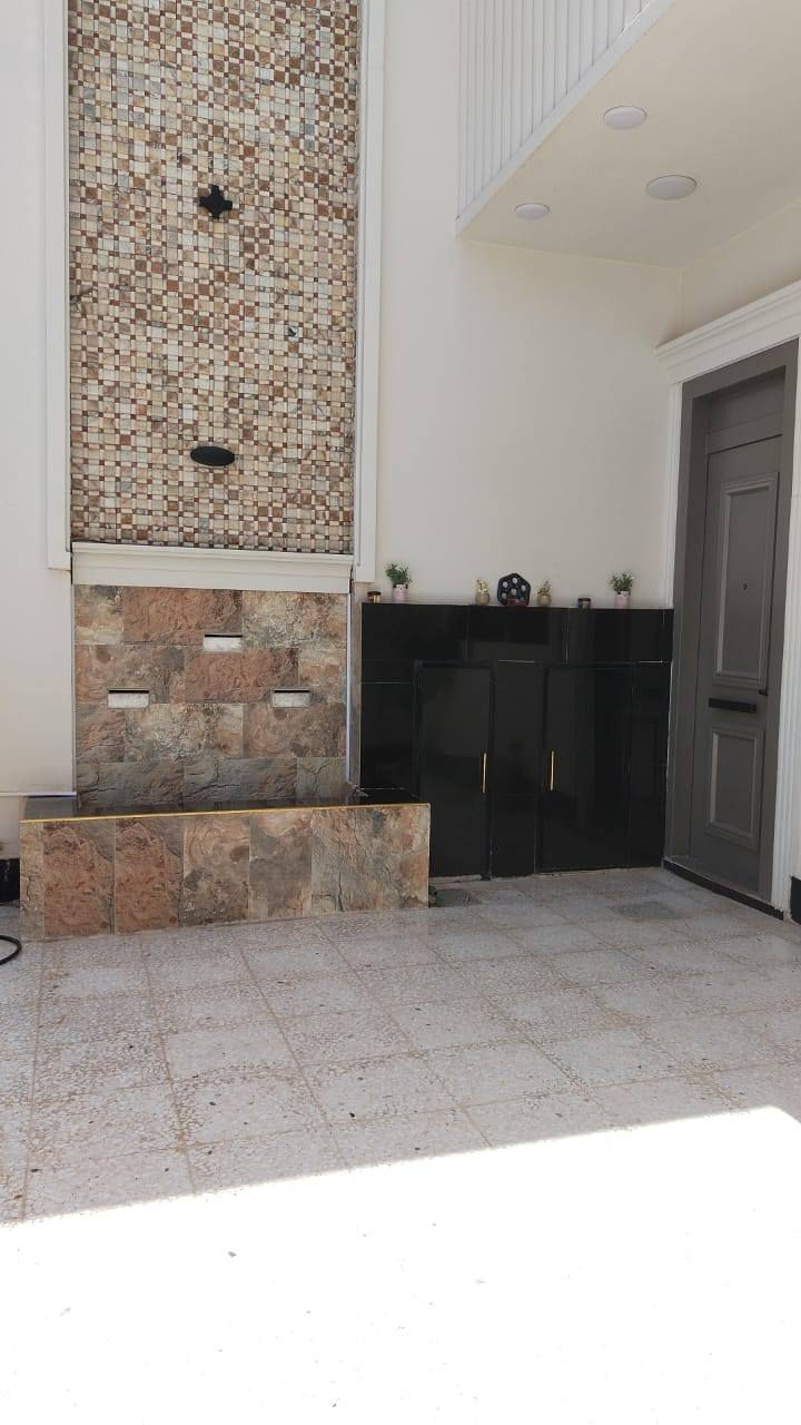 دار للبيع المساحة ٢٠٠ متر بناء طابوق ٥ غرف نوم واستقبال ومطبخ وصالة الموقع الكاطون قرب مكتب بيروت للاتصال على رقم ***********
