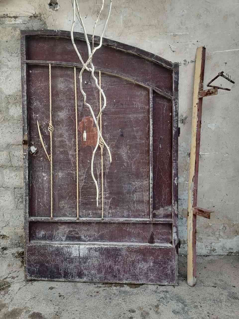 عندي هذا الباب كامل مع الجرجوبة
العرض متر و 30 سم
أريده ب 35 الف وبي مجال
مكاني حي العروبة


**إذا كنت صاحب هذا الإعلان وتريد حذفه لأي سبب، رجاءا أرسل رسالة إلى الدعم الفني**