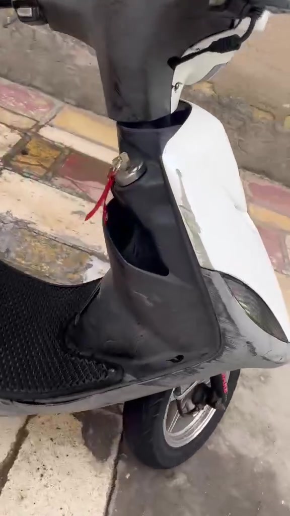 سلام عليكم ماكس عدله قبل شهرين طالعه من معرض بيدي طلعتها بيها وياله نجمه اصلي +يدات اصلي+قبق فلاوين +ملقط واير+قبق دهن+فراك+شيال كفاله من كلشي ملاح فول بواحد و٢٠٠ وبيها مجال قليل بدون غراض ابيعك شكل بلادي بواحد وبيها مجال قليل راسلني واتساب أو اتصل عليه ***********
