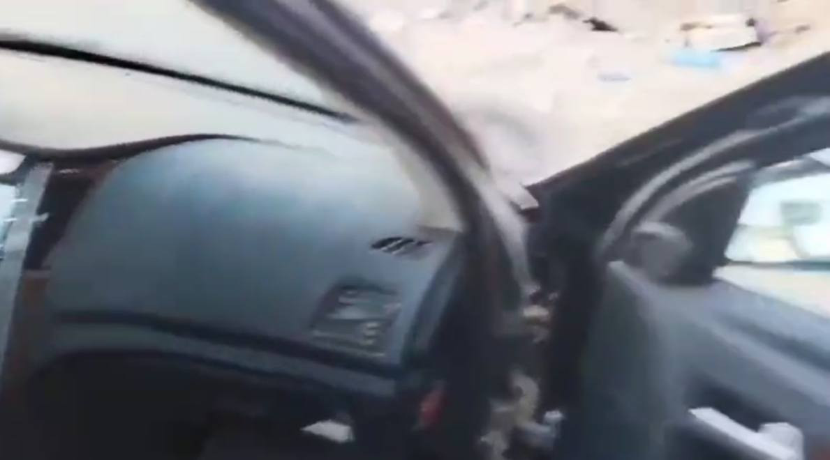 سمند دنا 2018
اللون اسود 
فول مواصفات 
گير عادي 
محرك 1700
طابوگه جديده بالكارتون 
رقم انكليزي و با سمي 
نقصها بس 
كمبريسر التبريد عطل 
قابله للمراوس البصرة, العراق


**إذا كنت صاحب هذا الإعلان وتريد حذفه لأي سبب، رجاءا أرسل رسالة إلى الدعم الفني**