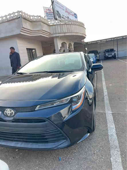 تويوتا كورلا LE 2024 
سياره بي قطعتين  جاملغ او باب سايق صبغ
بدون دواخل بجم كبس 
ارباك استيرن تكم مال سايق 
ملاحضه بي شبر تعديل على هلال جاملغ خلفي 
سعر 140 او بي مجال 
مكان سياره موقع عقره 
رقم موبايل على واتساب 
*********** دهوك
