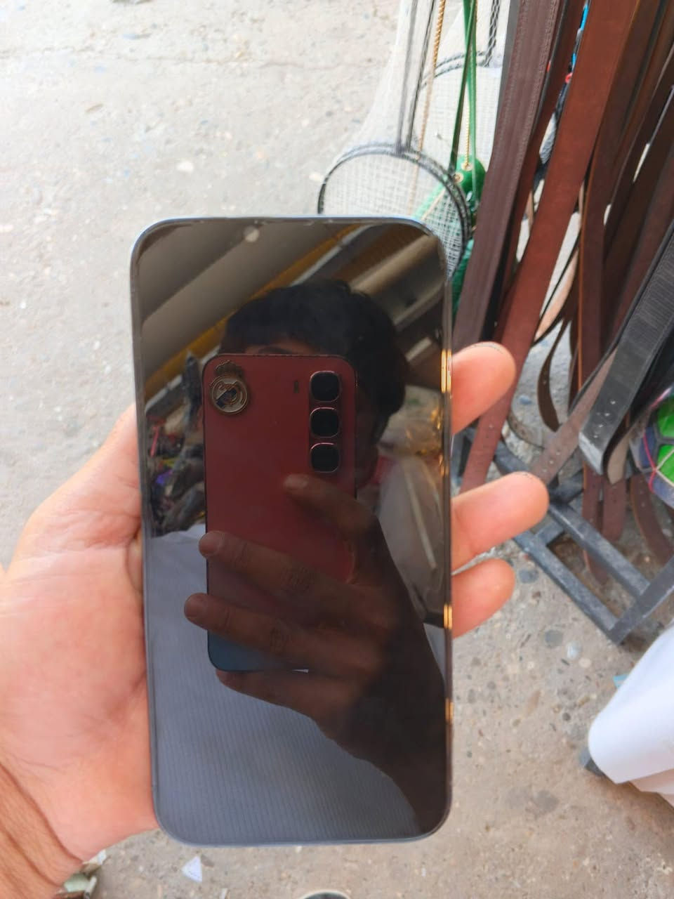 13برو ماكس نضافه فول جهاز لوك بطاريه 93 السعر 750 التواصل ***********
