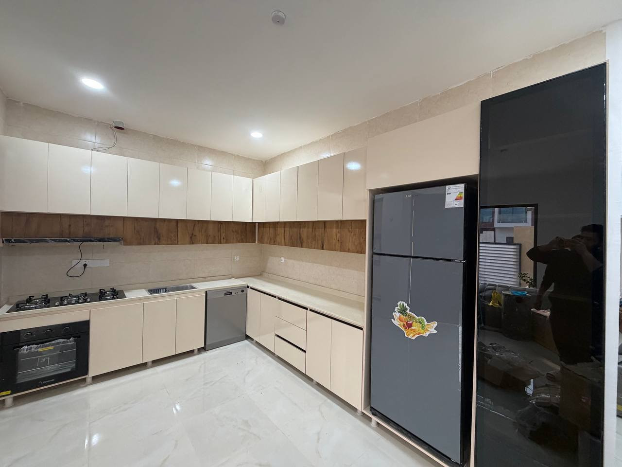 🔥عرض خاص #رمضان تخفيضات  أنسب ألاسعار على مستوى #ألعراق ولمدة محدودة 👍
للحجـز و ألاستفسار مراسلتنا على ألخاص أو مراسلتنا على ألواتس أب 📲 ***********📲 🔥👍
#ملاحضـة/جميع ألتفاصيل مذكورة بالمنشور 👍
جميع الصور المرفقة من أعمالنا حصرأ  🎗
كاونترات تفصال وليس جاهز يومين يجهز الطلب 👍🏿
كاونترات مطابخ خشب تركي الاصلي عالي ألجودة 🇹🇷 
مرمر صناعي مواد تركي ضمان ٣ سنوات 💯
*⛲تصاميم  حديثة تناسب جميع ألبيوتات ألعراقية 💯
*⛲جودة في العمل ومصداقية في التعامل 💯
*⛲سرعة في ألانجاز وألتنفيذ  
 

كاونترات خشب تركية 

#ضمان_حقيقي_بعد_البيع_لمده_5_سنوات_مع_تبديل_قطع_غيار

#اسعار أل  ( MDF )....👇👇

#كاونتر 3 متر مع سنك متر ونص  #مرمر_700
#كاونتر مترين ونص مع سنك متر ونص 650
مرمر
#كاونتر مترين مع سنك متر ونص 600
 مرمر 
#مزايا_الخشب_التركي

#أسعار مطابخ  أل ( HDF ) ...👇👇
#قياس_3متر_مع_سنك_مترونص_ب850
#قياس_2ونص_متر_مع_سنك_مترونص_ب800
#قياس_2متر_مع_سنك_مترونص_ب750

اولا: مقاوم للرطوبة 🌧️
ثانيا:مقاوم للحرارة 🌡️
مغطى بطبقتين م̷ـــِْن مادة الميلامين المقاومة للحرارة والرطوبة 

#المصداقيه هدفنا �🤝
احجز الان

عروضات لفترة محدودة 🌸🌸
نسعى دوما الى الافضل 😎🔥💯
حلول ذكية وجديده لإستغلال المساحات الان🔸️🔹️ تجدونها لدى مطابخ 
- دقه في التصميم والعمل⏰

تركيـة 
جـودة عـالمـية خشـب (خشب الأكريليك اللماع  ) مُـخصـص للمطابـخ فقط .. مغطـى بطبقتيـن من مادة الميلاميـن العازلـة والمـضادة للماء والرطوبة تماماً بنسبة ١٠٠٪؜ 
سهـل التنضيف 🥰
سهـل الاستخدام 🌹
تتوفر قطع غياره في الكثير من الاماكن 
ضد البقع ❤️
ضد تراكم البكتيريا 🌹
ضـد الـخـدوش الـصعبـة 💐

او حسب الطلب موجود والقياس
موجود جاهز وتفصال
- الوان مختلفه تناسب جميع الاذواق🏘 

- أجود أنواع الخشب ✔✔
أهم ما يميزنا خدمة ما بعد البيع كفالة ل5سنوات
مطابخنا تتميز بالذوق الرفيع، الأناقة و الجودة العالية

#ملاحضة اذا وصلك مو نفس الي بصوره ديكور ولون الك حق ترفض الطلب/
يوجد كادر ياخذ قياس مطبخك في كل المحافظات
#حسب الطلب نشتغل حسب الي تريده وبالخدمة
حياكم الله في معمل نوبيليا

للحجـز و ألاستفسار مراسلتنا على ألخاص أو مراسلتنا على ألواتس أب 📲📲 ***********  📲
يوجد لدينا فرعين 
معملنا ومعرض محافظة #ألسليمانية  #وديالى يوجد خدمة شد وتوصيل مجاني[ #الجميع المحافظات مجانا 🎗
