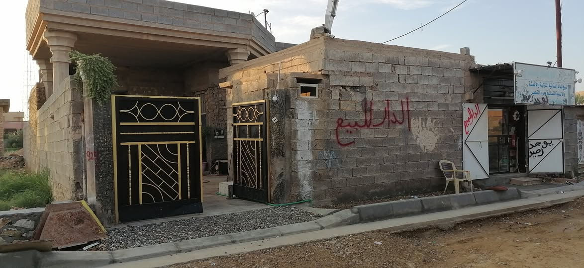 للبيع ...
دار  مع محل غذائية مساحة 312 متر ونص
طابقين 
شارع تبليط خدمات كاملة
العنوان // بروانة - تل ترنتة ( حي العلياء) مقابل المتنزه مباشرة
استقبال -7*4
هول  4*4 
غرفتين نوم 4*4.5 + 4*3.5
صحيات داخلية وخارجية
مطبخ 
موزع داخلي
كليدور
الطابق الثاني 
ـــــــــــــــــــــــــــــــ 
مطبخ 3.5*3.5
غرف نوم عدد 3 اثنان مسطرات جص
غرفة كاملة 4.5*4.4
سطح عدد اثنين
صحيات 
للأستفسار : مراجعة المكتب او الاتصال على الارقام التالية ...
***********
***********
بأدارة  :  ابو مريــــــــــــــم 
🌹🌹🌹🌹🌹🌹🌹🌹🌹
