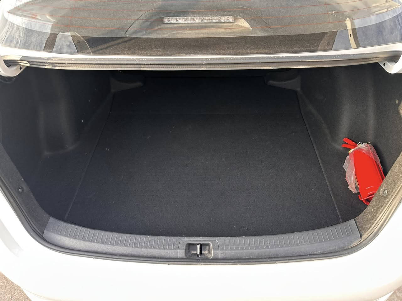 كورولا هايبرد تجميع                                                        الصيني الشكل الخليجي موديل ٢٠٢٥ …للبيع 
بيه رصعه بالجاملغ الخلفي موضح بالصوره  والباقي كله مكفول 
سيارة ماشيه 17600.  
السعر /158ورقة 

للاستفسار …. ***********
