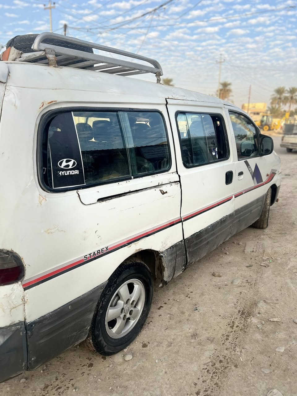 سلام عليكم ستاركس 2007 للبيع وامراوس بسياره عبريه(ملاحضه)سياره مصبوغه عام وبيها معجون لاستفسار ***********
