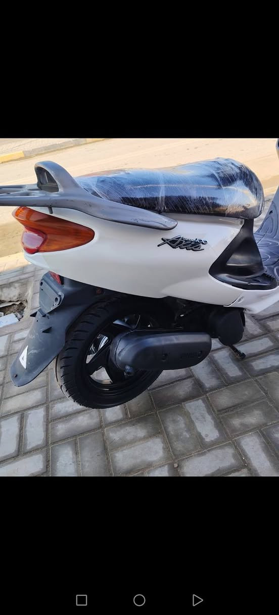 دراجة دولفين للبيع السعر ٤٥٠ وبيهه مجال الشراي يتصل عل الرقم *********** مكانهه السماوه كرهبايات شغاله سلف هندر مكينه ناعمه
