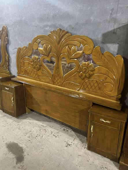 سلام. عليكم. غرفه نجاره. مستخدمه نظيفه السعر ٧٥٠ العنوان الحله ***********
