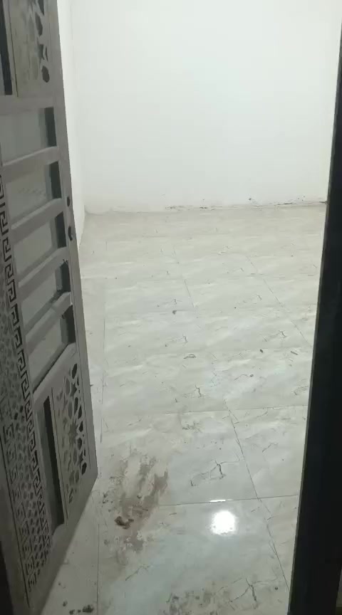 شقق ثنين ليجار قرب جامعة فريحه عله شارع العام مساحات شقق 100م يجارهن 250/ ***********7 يصلح سكن عمال او طلاب
