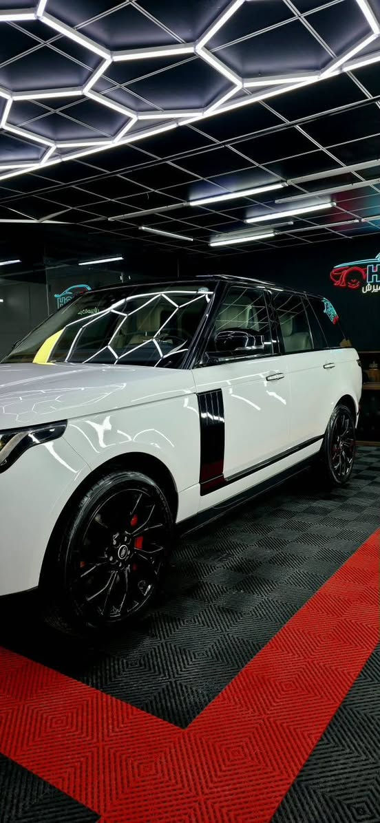 ﷽
🧿 
Range rover Vogue 2018 Autobiography    
----------------------------
‏‎رانج روفر فوگ 2018  
‏‎ بنزين_وكاله ضمان دولي شركة سردار
بيع فقد
‏‎6 سلندر بانزين    🧿
‏‎سياره كلش حلوه نظافتها ١٠٠٪؜ فول 🩵
‏‎110 الف كيلو متر حقيقي  👍🏼
_____________________________
‏‎                  
( مواصفات)
‏‎( _سقف بلادي جلد
‏‎_حاصه_ثلاجه _باب شفط_سندوق شفط
‏‎_دوسات كهرباء -رادار_)
باقي المواصفات معروفة فول فول🧿
----------------------------------
‏‎سياره كلها بشرط مابيه صبغ مابيه رصعه مابيه شخط
‏‎حته دعاميات بشرط  
---------------------------------------
‏‎گير و محرك بشرط 
-------------------------------------
‏‎دبلات جوبات كل بشرط مابيه خلل
‏‎٤ تاير و ويل مال شركه
‏‎سياره بسمي
‏‎
مكان (اربيل )🏙️

‏‎سعر 440$   بي مجال للطيبين

‏‎رقم_[***********]📲
