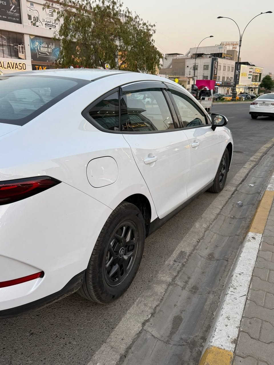 جن بلاص BYD2025
ماشية2000 ع البطارية و4000 ع المحرك الممشى الكلي6000

سيارة علا وضع الشركة جديدة لوك ومعها كامل ملحقاتها

مرقمة كركوك وجاهزة مستلم وصل مال بطاقة بانزين

السعر124 وبيها مجال بسيط جدا ورجاءا إذا ماعجبك السعر اعتبر نفسك ماشفت المنشور 

العنوان كركوك رقم الهاتف ‭***********‬
