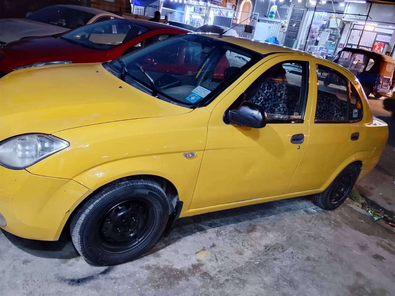 السلام عليكم
طيبه موديل 2015
 مكينة وكير محور كورلا ياباني
 كشر نظيف
 صدر نظيف
تخم تاير جديد 
تراية حلو 
.هيئه عليها سنه 
غرامات امصفره
 سنويه نهاية 2028 
بيها طخه بالجاملغ الخلفي جهت السائق
 شواصيها مال شركه 
رقم دولي 
سعرة 35$ وبيها مجال 
العنوان بغداد 
الرقم ***********
