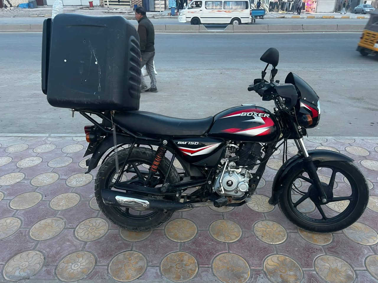 سلام عليكم دراجه بوكسر موديل 23 بسمي دراجه مكفوله من فتح دراجه جاهزه شراي ينتصل ***********سعر مليونين, 200 بيه مجال فلكه حي النصر بغداد
