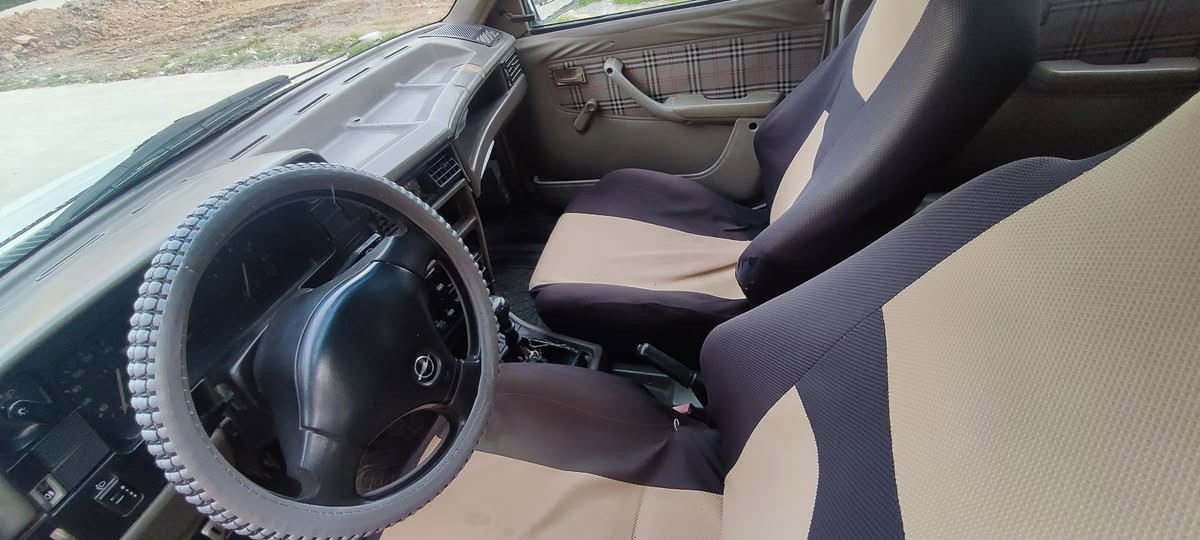 اوبل كاديت للبيع موديل 1990, محرك14 كور 16، شرط التحويل، رقم جديد ،سنوية عضم ،تايرات جدد، السعر 30 وبيها مجال، للاستفسار الاتصال على الرقم ***********، او مراسلة واتساب
