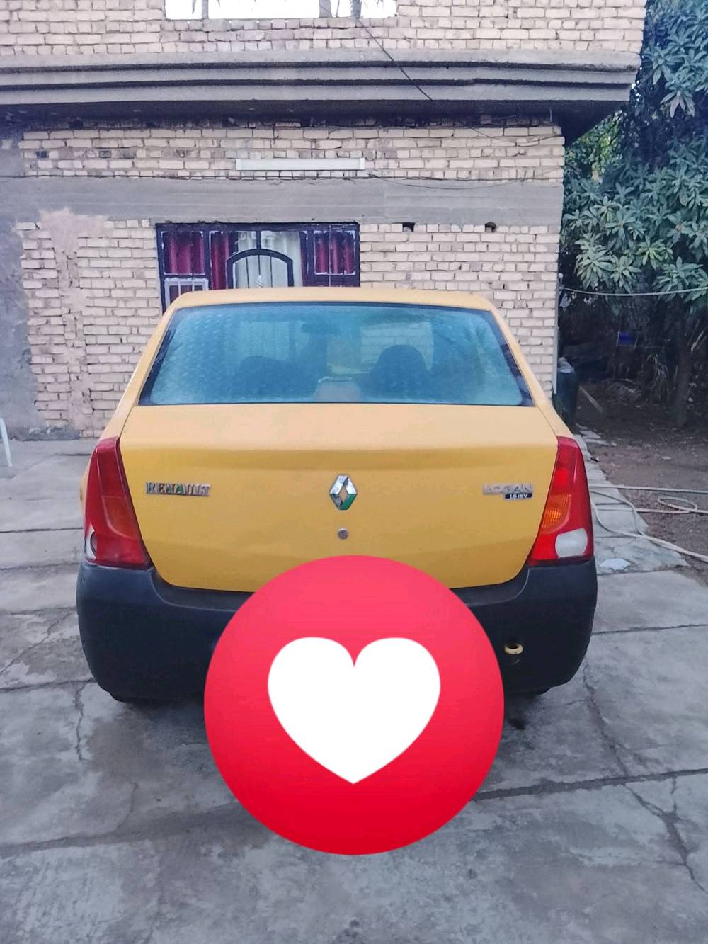 اعاده النشر بسبب الوعود الكاذبة وجماعه  احذف المنشور 
رينو لوكان ٢٠٠٩ 
السياره با اسمي تحويل ثاني يوم
كير ومكينه خير من الله كفاله 
كير رينو اصلي فرنسي محور 
السياره خير من الله كبل للشارع 
تخم تاير جديد صار اسبوع شاده 
باتري جديد
تدفئه شغاله 
تبريد ليك بل بوري. 
 سستم سماعات جديد
غرامات مصفره 
هيئه مصفره 
السياره بيهه طخه صغيره بجاملغ الخلفي 
مكاني بغداد الراشديه مقابل الحسينيه 
*********** 
***********
بيهن واتساب واتصال 
السعر ٣٨ وبيهه مجال للطيبين