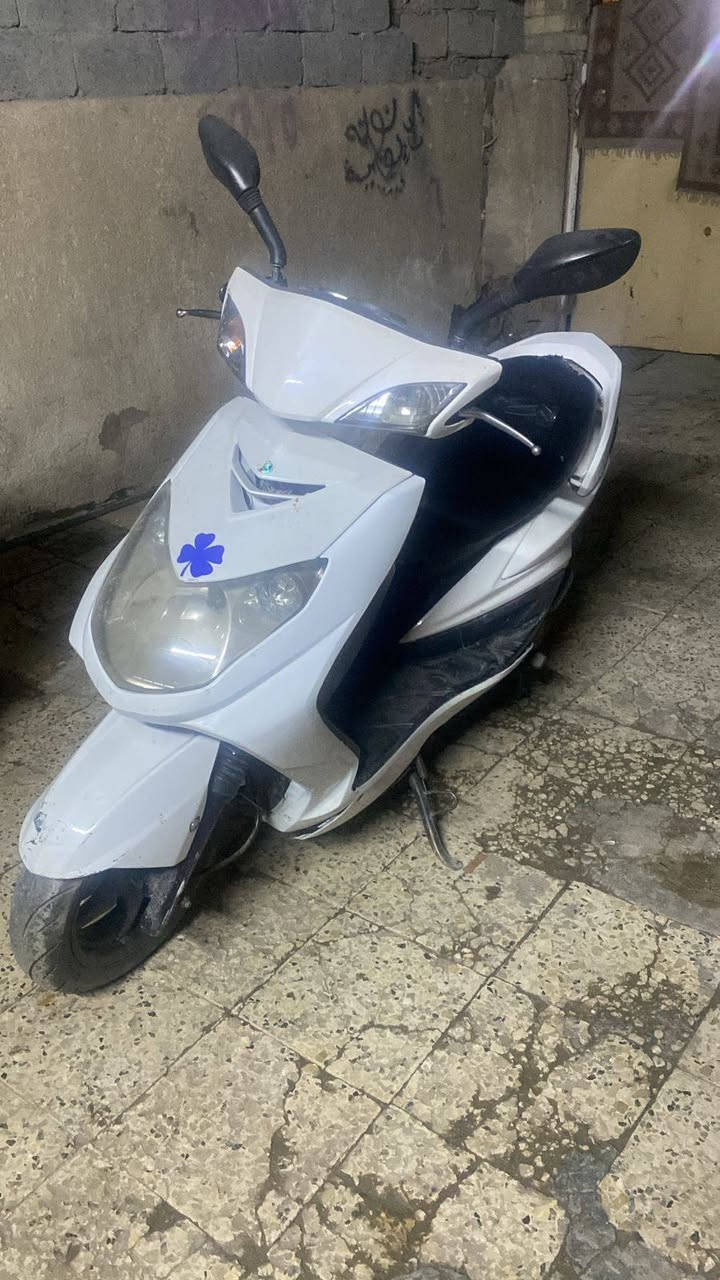 سلام عليكم.... مكلف بلنشر
دراجة سكنس(فحل )  🛵 للبيع
دراجة شلعه معدل كهربائيات كلهه شغاله 
دراجة جديده  بلادية
أي نقص مابيهة
السعر خاص


**إذا كنت صاحب هذا الإعلان وتريد حذفه لأي سبب، رجاءا أرسل رسالة إلى الدعم الفني**