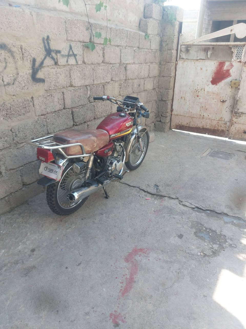 تايكر للبيع موديل 20 مكينه خراسه سعر 330وبي مجال شيء قليل مكاني ايسر حي سماح شراي اتصل *********** دبلات شغاله
