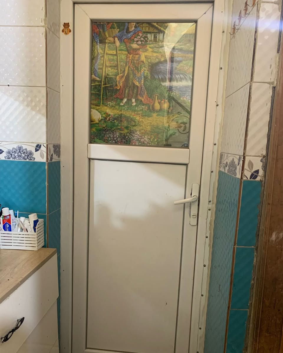 السلام عليكم بيت للبيع منطقة الغرير قرب دلالية القريشي
بيت ركن ٧ في ٧ وشويه 
استقبال ومطبخ وخدمات وفوك غرفه كبيره وبيتونه 
البيت جاهز كاشي وسيراميك سخان ماطور ماء

‭+٩٦٤ ٧٧٠ ٣٤٤ ٦٦٩٨‬
ابو جنات 
متوفر واتساب
