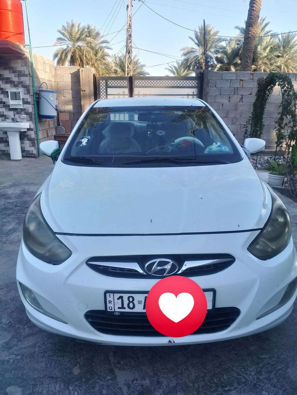 اكسنت موديل 2011 السياره جاهزه من حداديه ماكينه كير السياره ما بيها صبغ بس شويه يم قبق البنزين ضربه بسيطه سياره باسمي تحويل ثاني يوم رقمها بابل معروضه 92 بها مجال ***********
