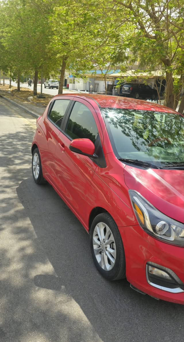 السلام عليكم
اقرأ المنشور للأخير
سبارك 2019
مواصفات LT ( فول عدا الفتحة )
حجم المحرك 1400
تدفئة ... تبريد
1_شاشة 
2_كاميرا خلفية
3_شاشة اعطال
4_بصمة
5_تشغيل عن بعد
6_دخول ذكي
7_ويل كب
8_حاجب امامي
9_حساس خلفي
حادث السيارة بنيد سطحي
بدون ايرباكات
((( ايرباكات سليمة )))
ماشية 36 الف مايل قابل للزيادة
رقم سليمانية الجديد
هزة جديدة
سنوية 2026 ((( ب إسمي )))
السعر ((( 92 ))) وبيها مجال
المكان بغداد المنصور
***********
ملاحظة مهمة:::
شرط التحويل شرط التحويل
وكالة ما أسوي وكالة ما أسوي.
جميع التفاصيل مذكورة بالمنشور
وربي يحفظ الجميع.
