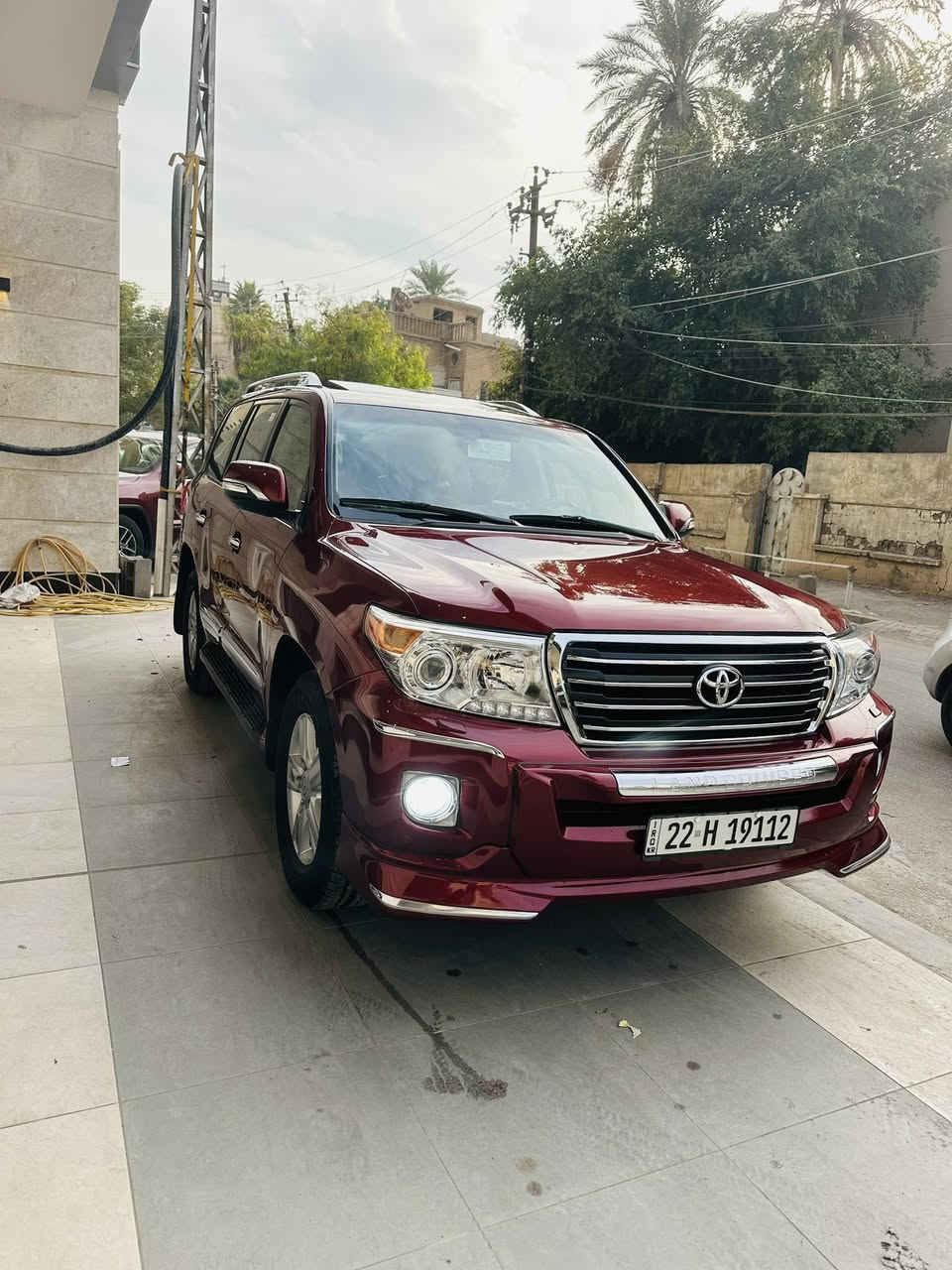 لاندكروزر
السلام عليكم اخوان 
للبيع لاندكروز 2013 بريم أربيل شرط التحويل 
السيارة جديدة بيه فقط بارد يم قبغ البانزين 
باقي السيارة كفالة عامه 
ماشية 177 الف 
سعرها 35 الف دولار 
مكاني بغداد الكرادة 
***********
