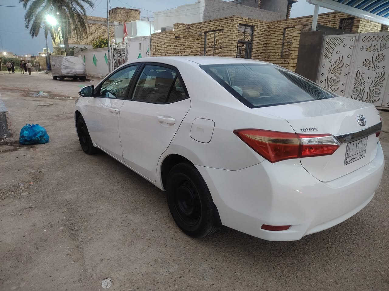 سلام عليكم كورله وارد خليجي سياره تفاصيلها بلسونار مكينه وكير وحداديه وتبريد مكفولات سنويتهه 29بيع فقط خاص مغلق سعر 122 بيه مجال قليل ***********,,, ***********
