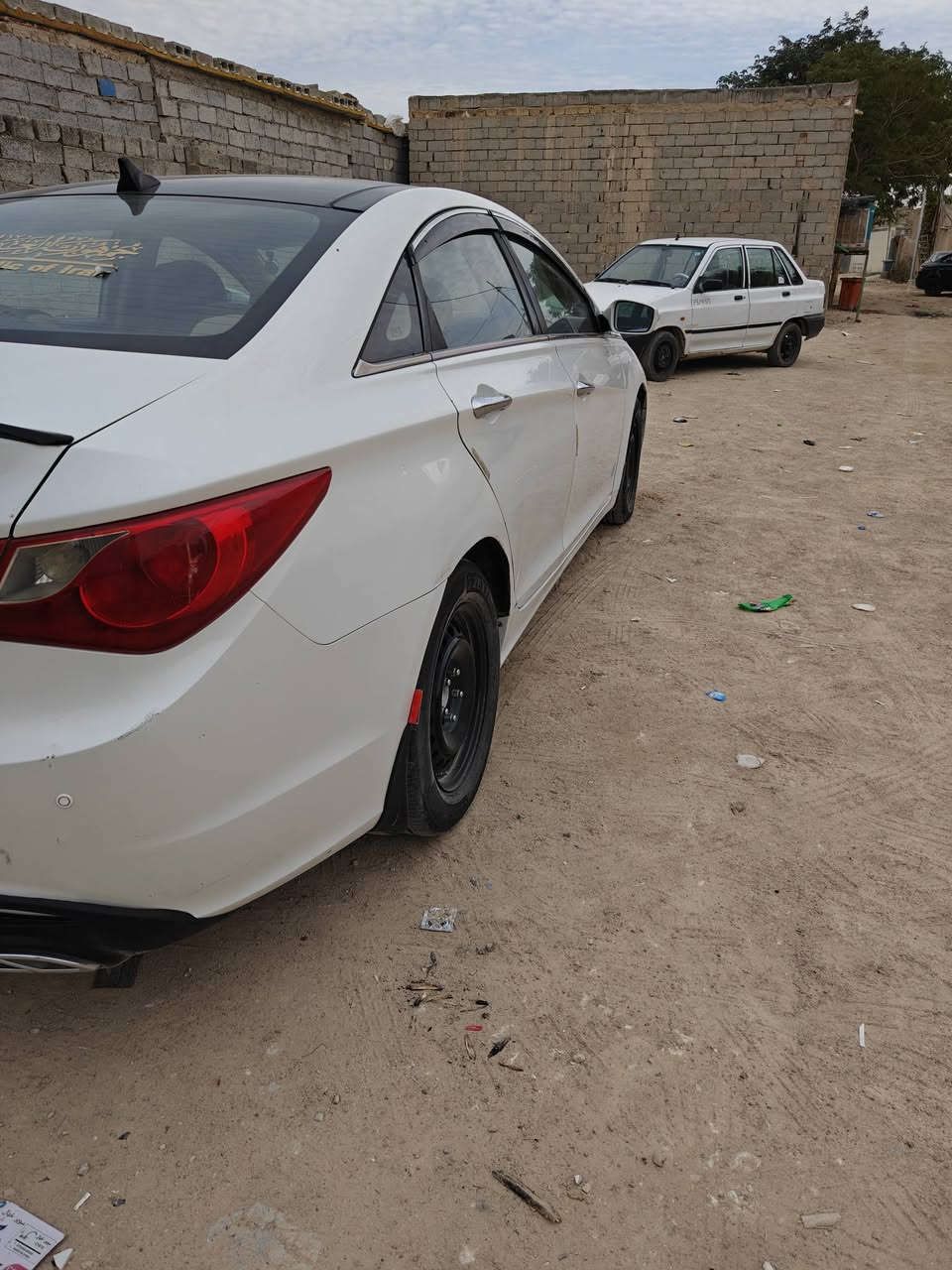 سلام عليكم للبيع ومراوس .بجينيسس فقط ...
سوناتا مديل 2011 خليجي رقم بغداد بسمي .

جاهزه من كلشي 

بيه قطتنين باب الخلفي ونص الجاملغ الخلفي 

تخم تاير جديد 

مكاني نجف ***********
