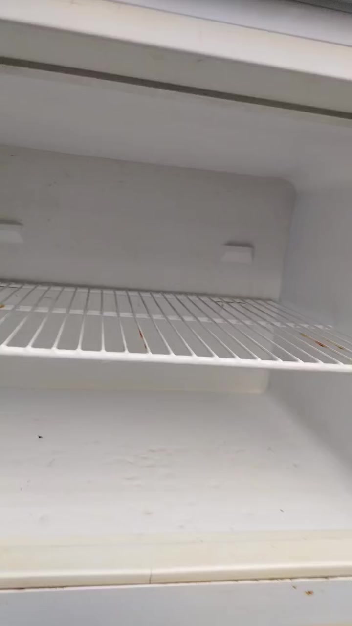 للبيع ثلاجه شرط شغاله تفحصه إذه متشتغل ومتبرد لا تأخذه سعره مناسب شوفه يله تراسل مستعمله سعره قفل ب٥٠


**إذا كنت صاحب هذا الإعلان وتريد حذفه لأي سبب، رجاءا أرسل رسالة إلى الدعم الفني**