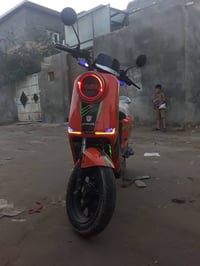 R11 • موديل ٢٠٢٦ • بطارية ٣٢ أمبير