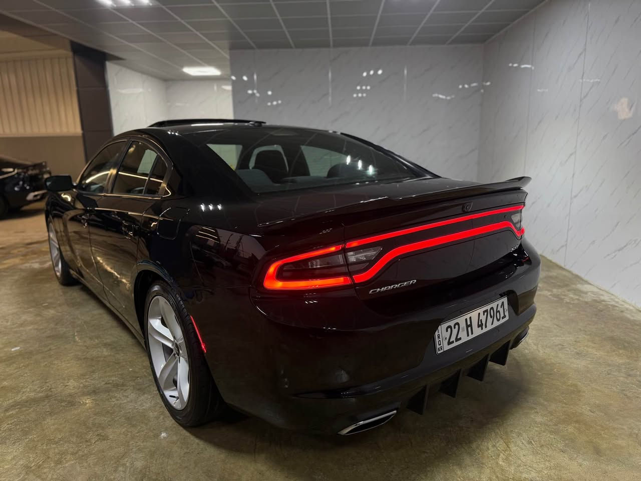 DODGE CHARGER SXT ⚜️
مودیل:2017
بدون صبغ✅

مواصفات:
فتحە الصقف ،كشنات حار ،،
‎سكان حار، مرايه حار و راراد ،شغال، لایتات زینون بلادی
لایتات لید و زینون،تعدید سرعة شاشە كبیرة

‎محرك ٦ سلندر. كل شيء بشرت.  
‎للمزيد المعلومات اتصل و اني بخدمتكم
‎سلێمانی📍
سعر:$💵 232 و بیها مجال
0770 175 1334📞
———————
DODGE CHARGER SXT⚜️
مۆدیل:2017
بـێ بۆیاخ ✅

 مواسەفات:
شاشە گەورە،سلاید،،بلاجكتۆر
كوشن گەرم،سوكان گەرم.حاسە،ئاوێنەی ڕادار
لایت لید و زینۆن،شەغال،دیاریكردنی خێرای

‎شەش بستۆن(مەكینەی نەكراوەتەوە)
‎هەموو گیانی بە شەرت مەكینە و گێڕ و كارەبای
نرخی:$💵 232 و مەجال
‎سلێمانی📍
0770 175 1334📞
Admin🌹 السليمانية, العراق
