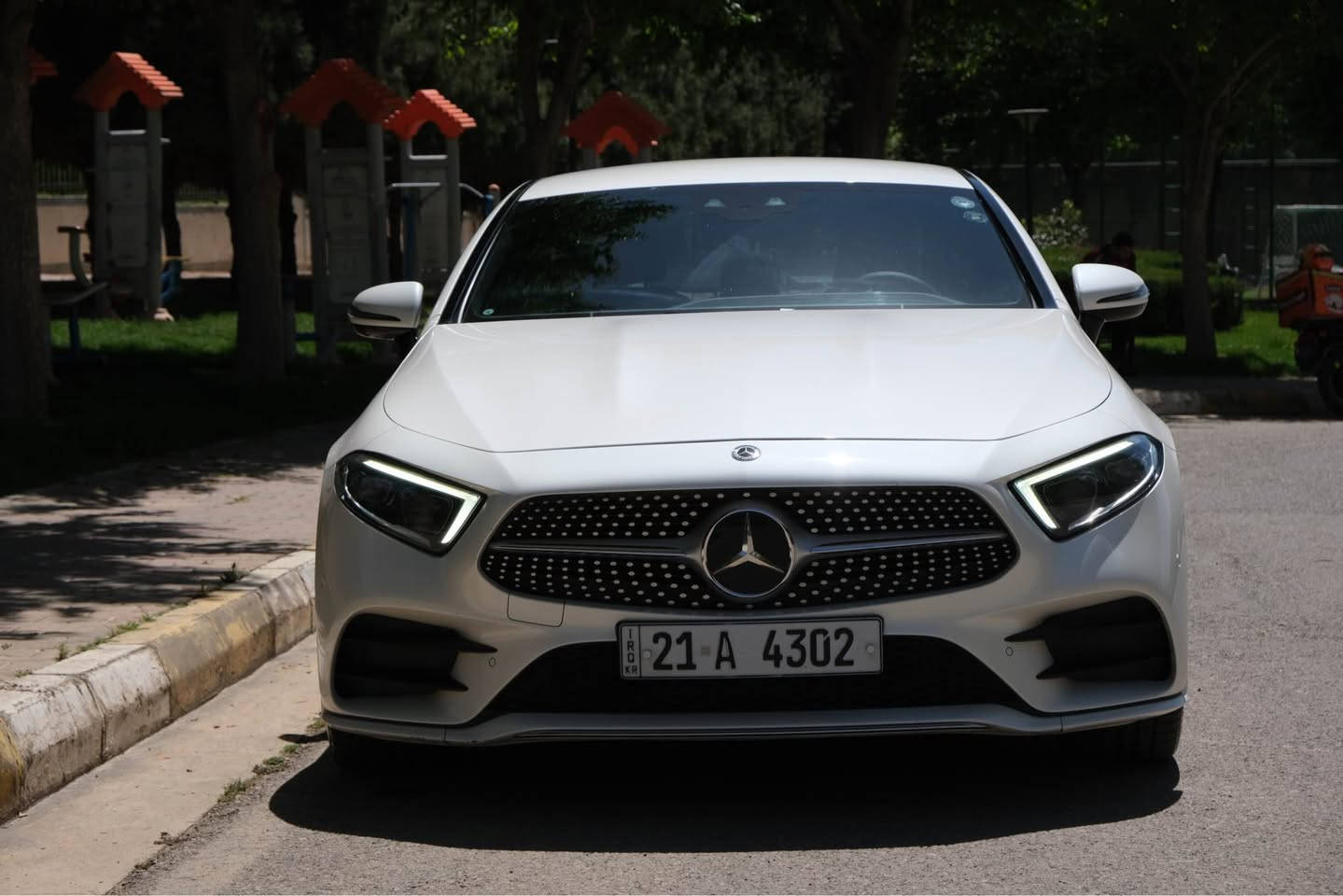 کوردی/ عەرەبی
Mercedes CLS 450 2020 
* سەیارەکە وارد ئەلمانی دوو سویچە  
* شەش بستۆنی تۆربۆ (v6 tourbo)
* ماوەی رۆشتنەکەی ٥٥ هەزار 
* مواسفات (داتاشۆ/بەسمە/حاسەی ٣٦٠ دەرەجە/رادار پێشو دوا/ لایتی داینامیکauto/ کامێرا / لیدی ناو داشبل ٦٤ مۆد / auto start-stop/ تەحدید سورعە/راداری لاتەنیشت /کوشن خەزن /کوشن مەساج / کوشن سارد و گەرم /ویلی ٢٠/شحن وایەرلیس/ دەبل ماوس ……زۆرمواسەفاتی تر 
* سەیارەکە بێ بۆیاخ بێساردە هیچی پێوە نیە
* سەنەوی تازەیە بەناوی خۆمەوەیە کتابی جام رەشی لەگەلە ٪٨٠ 
* شوێن :سلێمانی 
* ژت:***********
* وتس اپ:***********

‎للبيع Mercedes Cls450 2020
3000cc دبل توربو🚀🚀
‎5كامرات
‎داتا شو
‎اوتو بارك  
‎دبل ماوس
‎جنطه كهرباء
‎شاحن وايرلس
‎لايتات مالتي بيم
‎كشنات كهرباء (4وضعيات تحكم) 
‎كشنات تدفئة وتبريد
‎رادار امامي 
‎رادار خلفي
‎نقطه عمياء
‎تحديد مسار
‎حساس امامي وخلفي 
‎داخل الوان 64 لون
‎لايتات زينون داينمك  
‎ ماشيه 98 الف كيلومتر
‎ويل 20 اصلي 
‎وبعد بيها هواي مواصفات معروفه 
‎السياره وارد  الماني مكفول كفالة عام بدون صبغ بدون بارد سياره بها بصمتين بلادي
‎مكانها السليمانيه
‎للاستفسار:[***********] السليمانية, العراق
