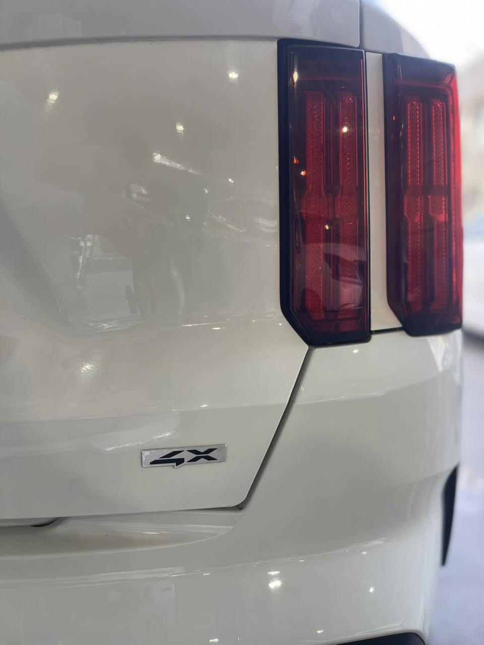 نحن اسره وكادر معرض المهره لتجاره السيارات الحديثه 🚙
نقدم لكم ارقى تحياتنا وحبنا لمتابعينا الكرام ♥️

انظموا الينا واستعدوا لاستكشاف عالم السيارات الحديثه 🚦
ونود اعلامكم عن توفر سياره لهذا اليوم :

🚘 كيا سورينتو 4X 🚘
🚘 موديل 2023 🚘
🚘 رقم بغداد  🚘
🚘 فول مواصفات 1/1 🚘
🚘 لون ابيض 🚘 
🚘 عداد 60 الف فقط 🚘
🚘 محرك V6 سلندر ويل 19 🚘

💰معرض المهره يعمل بنظام الكاش او مرواس السيارات 💰

للاستفسار يرجى مراسله الصفحه 👨‍💻
او الاتصال على الرقم ادناه ☎️
*********** واتس 

🚦 العنوان 🚦 بغداد / النهضه / الفرع الثالث
