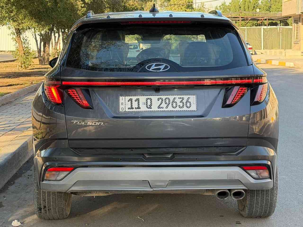 🚗 هيونداي توسان 2022 N Line للبيع
🔹 الموديل: 2022
🔹 الفئة: N Line 
🔹 رقم الشاصي: KM8JFCAEXNU128384
🔹 #السعر: 200$ ورقة 
المواصفات المعروفة لفئة #N_Line:
 • محرك 2.5
 • دفع رباعي 🔥
 • مقاعد جلد مع تطريز أحمر N Line 🔥
 • شاشة كبيرة وسطية + شاشة عدادات ديجيتال
 • كاميرا خلفية + حساسات
 • تحكم ستيرن رياضي
وبعد خير من الله #مواصفات 
🔹الحادث موضح بالصور  
🔹 الممشى: (43.000 ميل )

💰 السعر: (200 ورقه)
السيارة رياضية شكل ومواصفات، نظيفة

📍 الموقع: (بغداد-حي القاهرة)
📞 للتواصل و الاستفسار : (***********)
