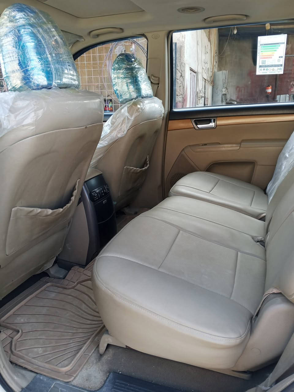 سلام عليكم كيا مهافي 2011 للبيع رقم بغداد جديد سنويه لل 34 هزه جديده تحويل مباشر فور  ويل لايت زنون سياره جاهزة تخم تاير جديد كير محرك خير من الله سياره متصرف عليه لو ربع بيه رش كلير جه عكس السايق باقي كفاله مكان سياره الانبار حديثه سعر 140 وبيه مجال بسيط ***********
