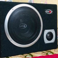 مضخم صوت • شهرين • مستعمل