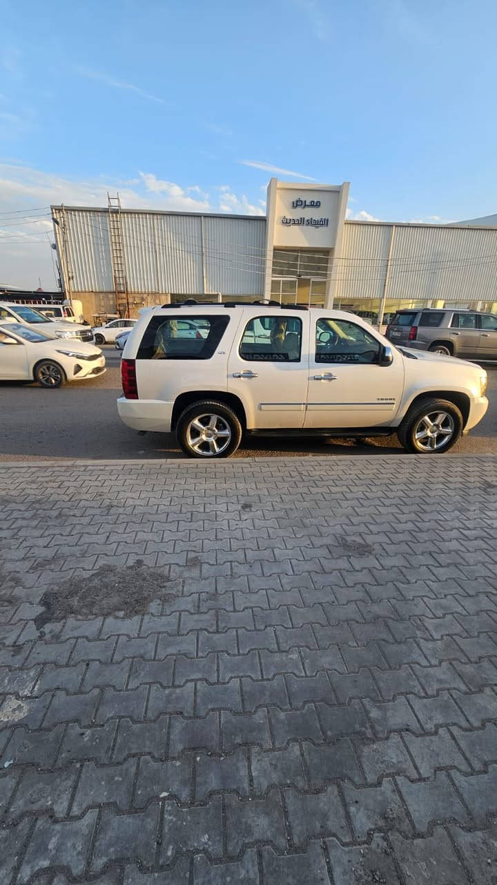 السلام عليكم شباب ✅
سيارة تاهو للبيع ✅
كفالة عامة من كلشي ✅
صبغ ضربة ✅
كير مكينة حدادية ✅
تخم تاير ✅
السعر 275$✅
للستفسار اتصال 📞 
على ***********
