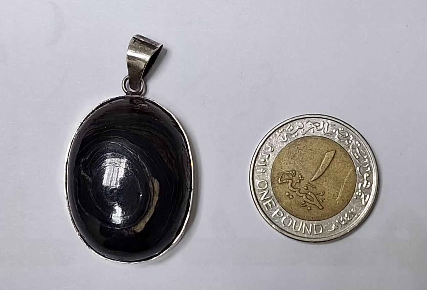 تعليقة  فضه متوجه بقطعه من اليسر  ( المرجان الأسود )  حجم راهي  وزن ١٠ جرام القاهرة, مصر


**إذا كنت صاحب هذا الإعلان وتريد حذفه لأي سبب، رجاءا أرسل رسالة إلى الدعم الفني**