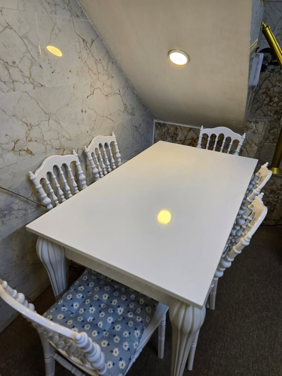 ميز او 6 كراسي الميز غرض 80 او طول 120 جديد نضيف شخط مابي


**إذا كنت صاحب هذا الإعلان وتريد حذفه لأي سبب، رجاءا أرسل رسالة إلى الدعم الفني**