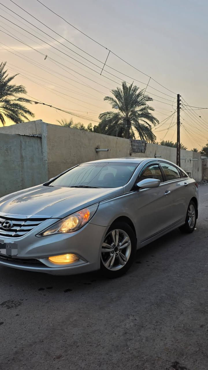 سلام عليكم للبيع هونداي سوناتا موديل 2012رقم ذي قار مشروع وطني تحويل مباشر اخوان سياره مصبوغه للجماليه اثر شخوط فقط حادثهه الأمريكي جاملغ وبنيد مواصفات معروفه مكان السياره بغداد السعر 88الاستفسار ***********
