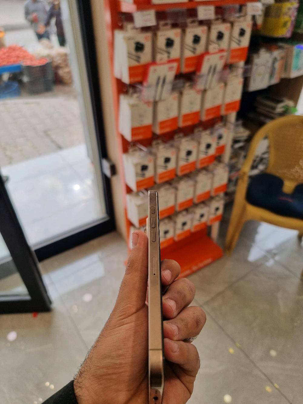 ايفون 16 برو ماكس 
256 كيكا 
وتر بروف 