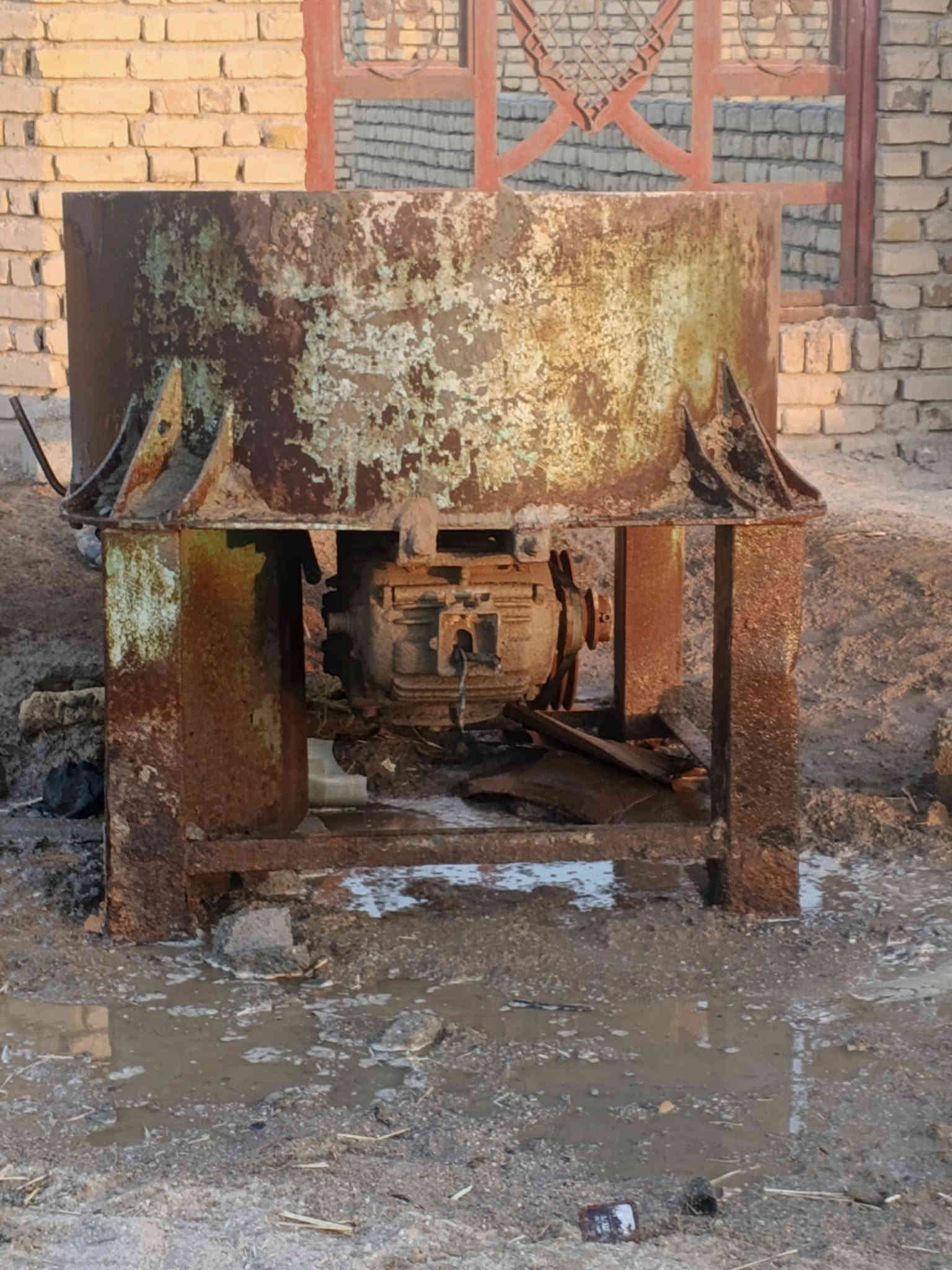 السلام عليكم خباطه للبيع شغاله شرب ثلاث خطوط حار السعر خاص العنوان ناصريه قضاء سيد دخيل الرقم الهاتف***********
