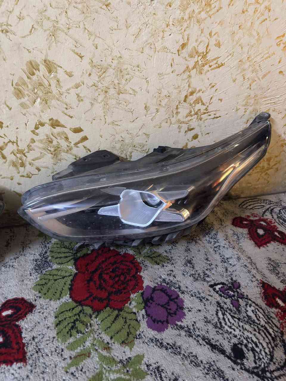 للبيع غراض فورتي ترهم من موديل 19 الى 21
الغراض كلها نضيفه 
***********
