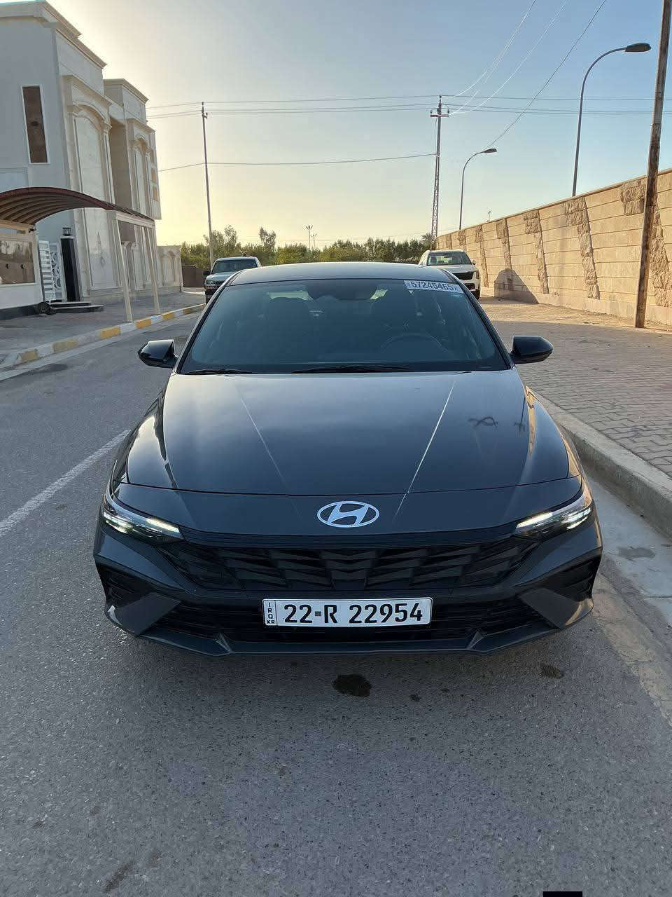 السلام عليكم
هونداي النترا للبيع موديل 2025 رقم اربيل الجديد 
لون اسمنتي  دخول جديد  الحادث صبغ بنيد نفسه مصلح  بدون دواخل بدون ارباك
المواصفات 
بصمه + بصمه ابواب 
تشغيل عن بعد + داخل اسود بلاك 
شاشه الكتروني 
لد نهاري + لايت زنون 
فول تحكم استيرن
ثلاث انظمه قياده
السياره ماشيه 8 الف فقط السياره زيرو
رادار امامي مع رادار جانبي 
ويل كب توقف ذاتي عنده الاقتراب 
محرك 2000 دوش بانزين فقط
وباقي المواصفات المعروفه 
مكان السياره بغداد 
الهاتف ***********/***********
