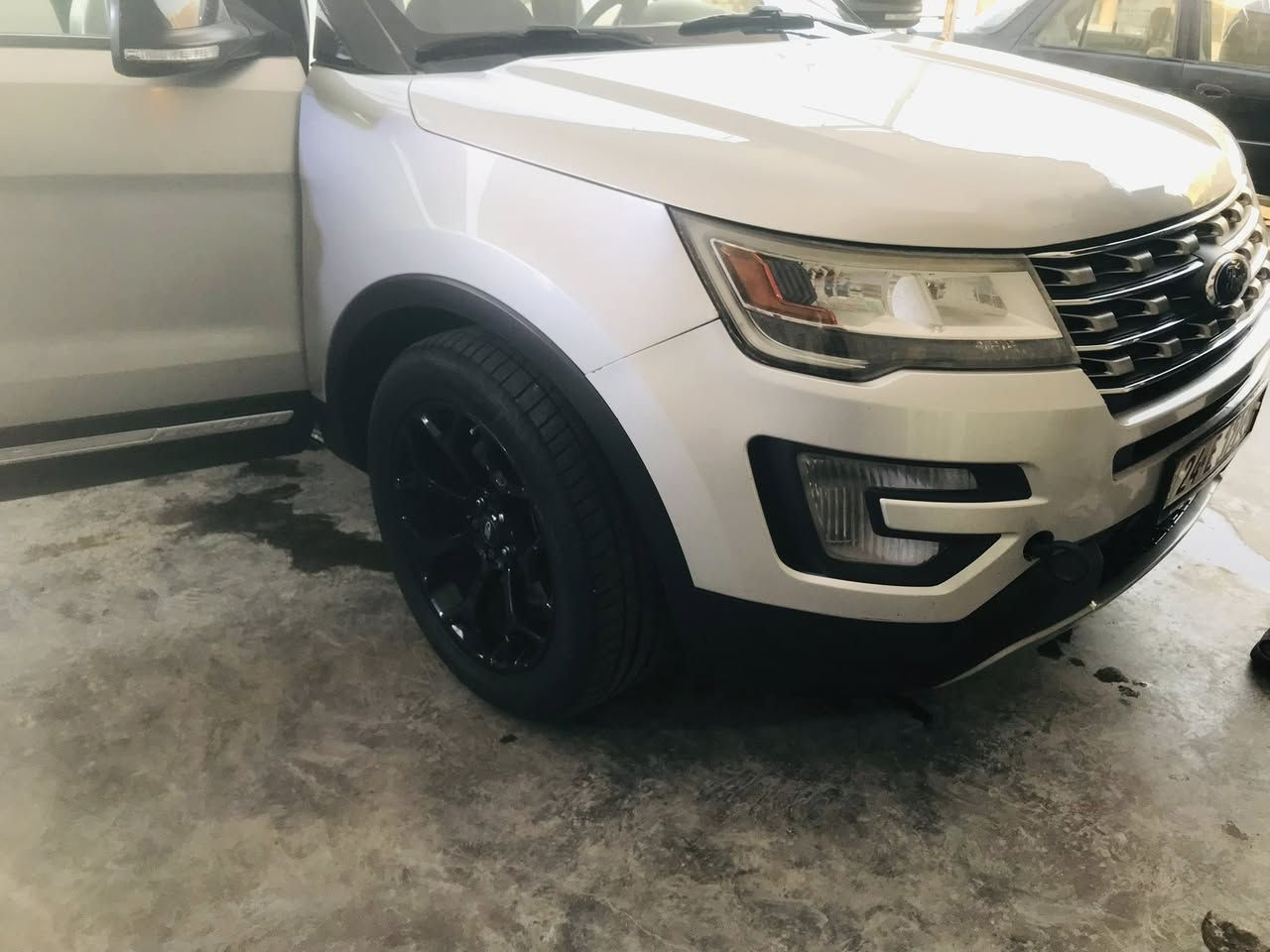 اكسبلورر 2017 بارد بخشم البنيد لاصبع ولا ايرباك محرك 3500 سبعة راكب رقم دهوك بسمي سيارة نظيفة حيل 180 ورقة بيها مجال قليل ماشية 160 الف ميل مكان بغداد

***********
