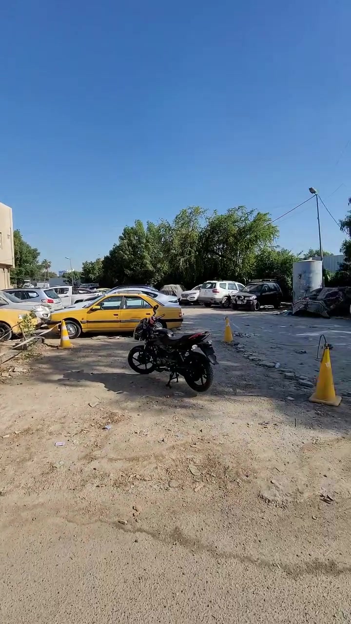 للأيجار
الاعظمية /محلة الشيوخ
مساحة / ١٢٠ م٢ 

متكون من :
١-صالة + هول ✅
٢-غرف عدد ٢ + ١ صغيره ✅
٣-مطبخ + مخزن ✅
٤- حديقة ✅
٥_حمام غربي/شرقي ✅
٥-خدمات : ماطور ماء + سخان + خط مولده ✅
٦-الاعظمية/منطقة الشيوخ/قرب مسجد خطاب

الايجار 650 وبي مجال بسيط 
( بدون دلالية )

 للتواصل 
اتصال / واتساب 
***********
