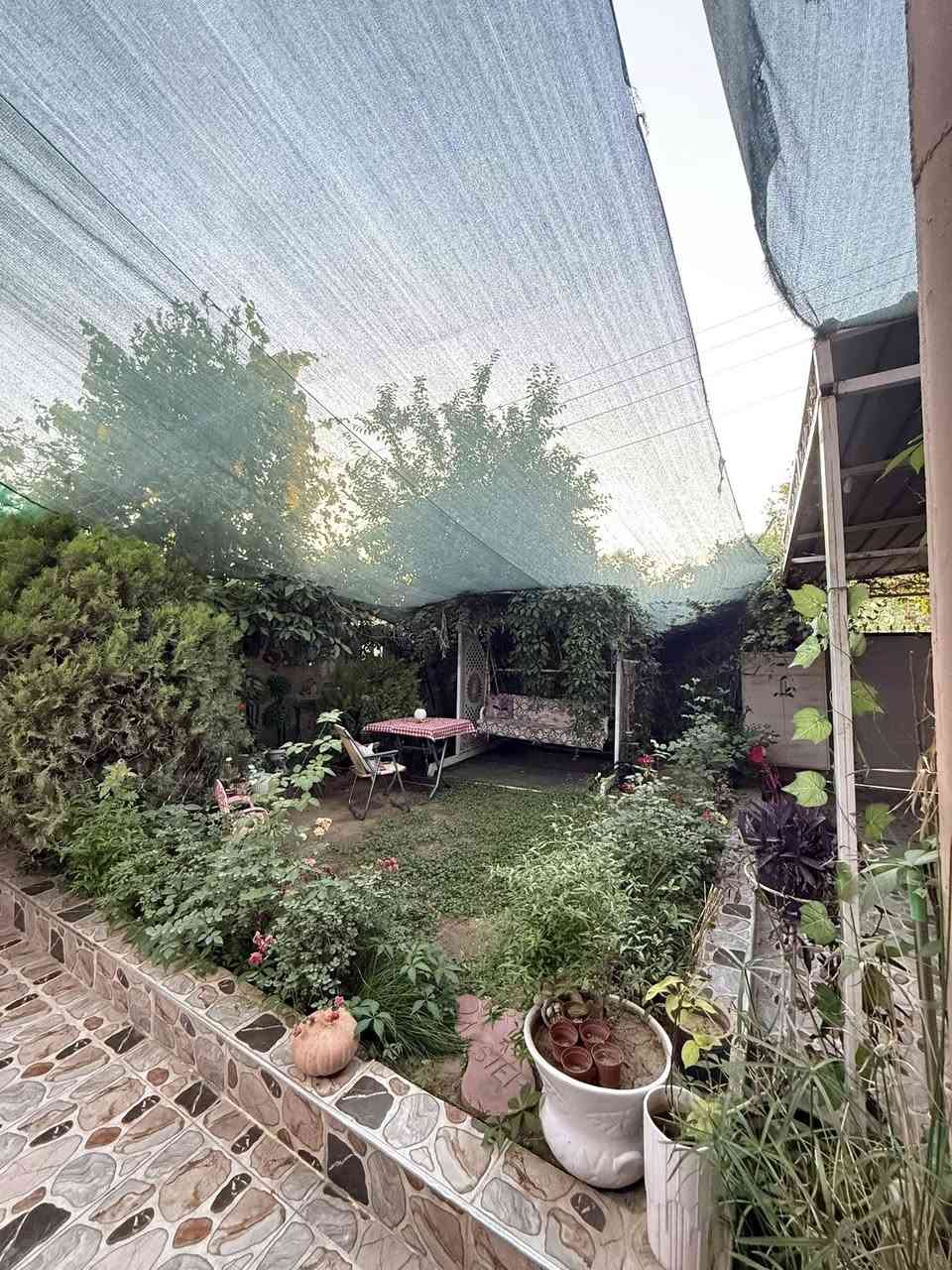بيت للبيع المساحه 220 متر الموقع دور الشركه مجاور مستوصف الشركه متكون من  غرفه استقبال+3 غرف نوم + مطبخ + حديقه مقابل البيت السعر على خاص للتواصل عبر الأرقام التاليه 👇👇
***********
***********
