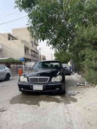 للبيع او  مراوس مرسيدس c200 اربعة سلندر تنفس طبيعي مكينه وكير جدد تخم ...
