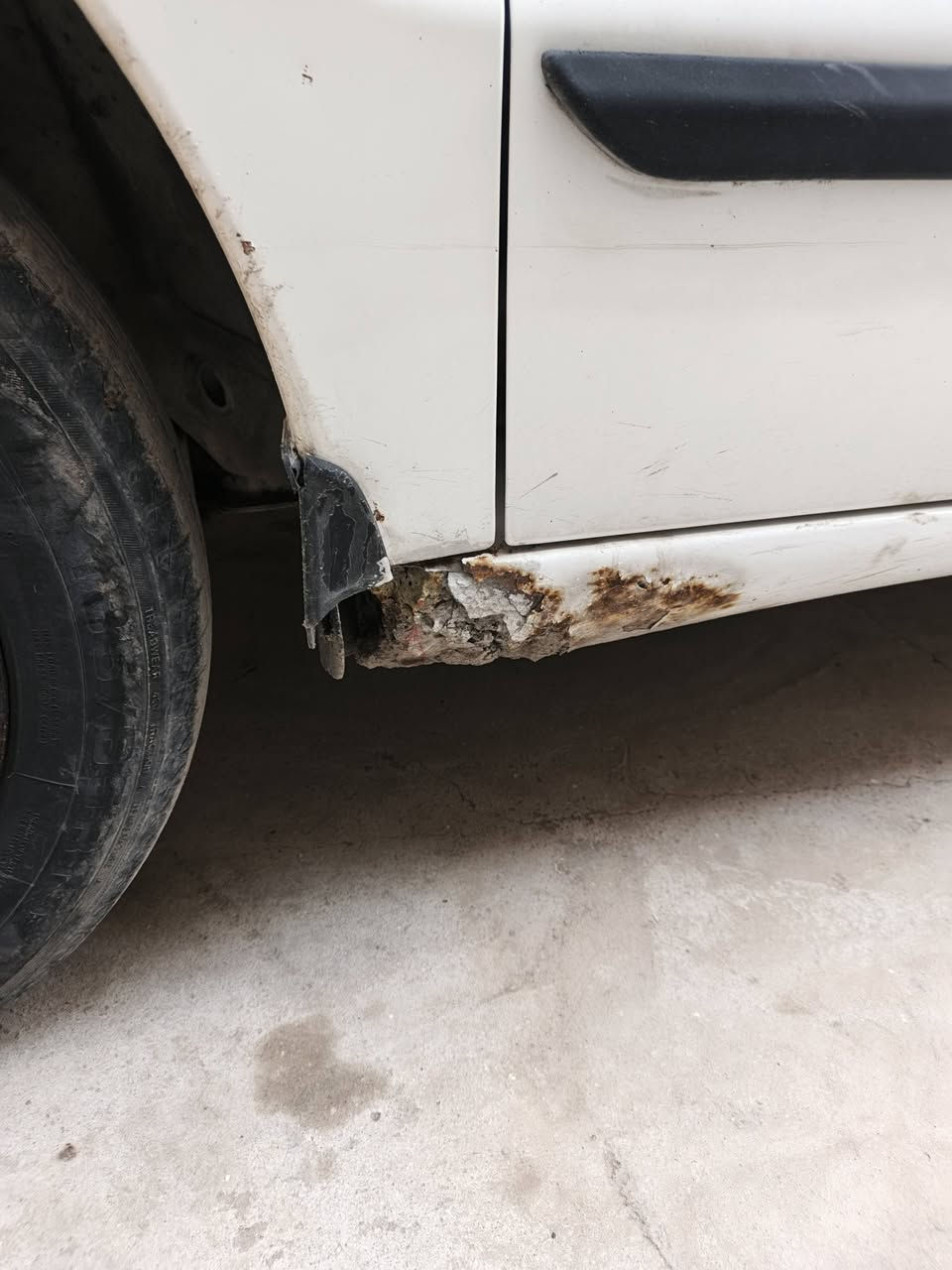 سمند مديل ٢٠١٠سيارة بلادية كلش سنوية ٢٩
بسمي مكينة وكير جديد كلش تبريد منضومة كاملة ناقصها بس المشط تعبان حدادية كاملة سعر ٣٢وبيها مجال قليل ***********
